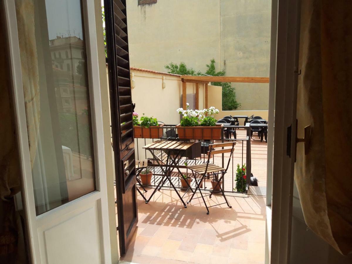 Il Sorriso Bed and Breakfast Florencia Exterior foto